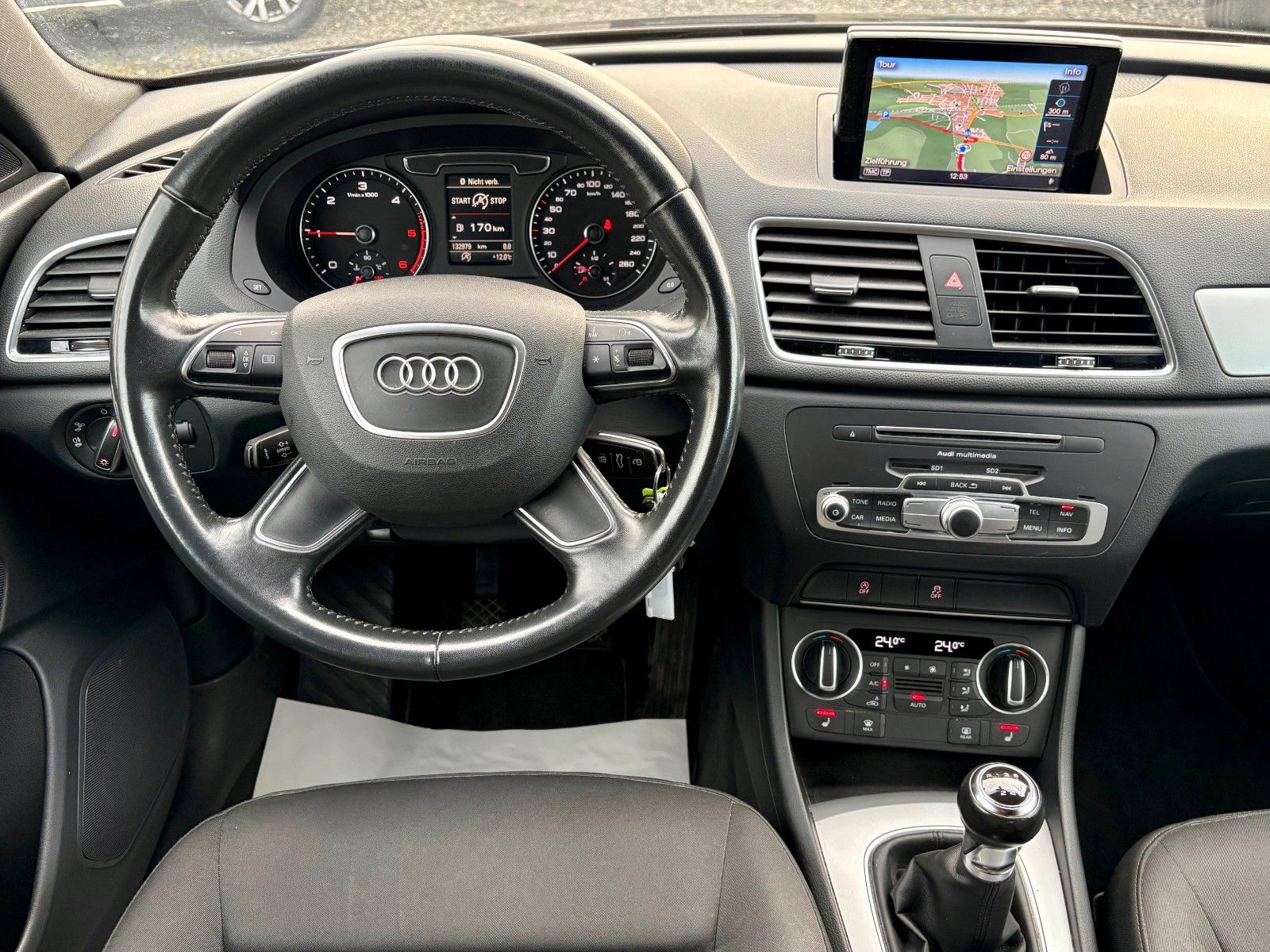 Fahrzeugabbildung Audi Q3 2.0 TDI basis Navi Xenon Tempomat SPORTFWK