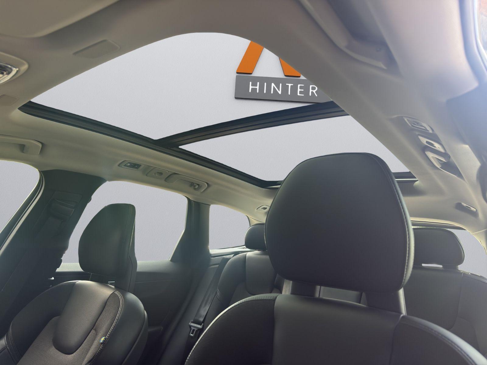 Volvo XC 60 Momentum AWD|1.HAND|SCHECKHEFT|PANO