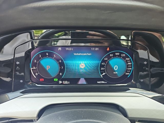 Fahrzeugabbildung Volkswagen Golf Variant 1.5 eTSI LIFE LED-PLUS NAVI AHK SHZ