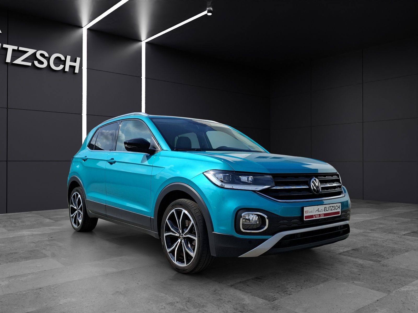 Fahrzeugabbildung Volkswagen T-Cross TSI Style DSG LED AHK Navi AID RFK SH 18