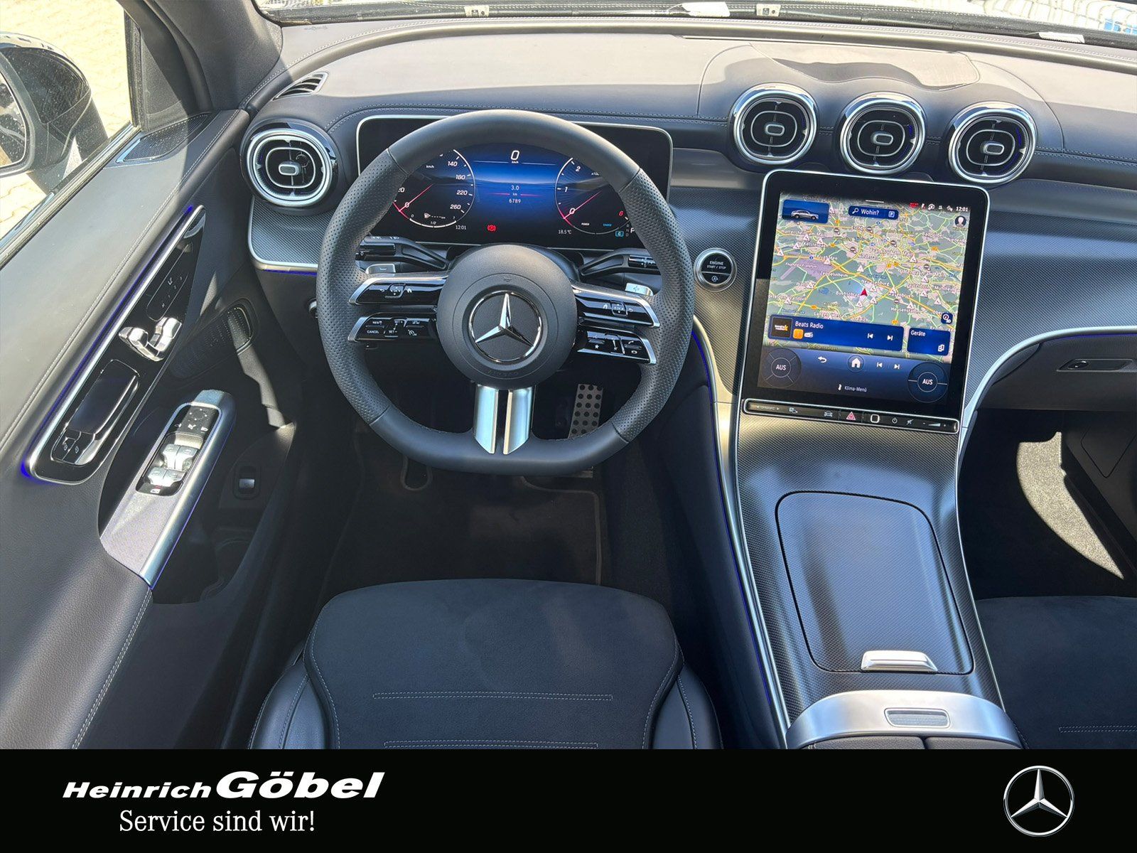 Fahrzeugabbildung Mercedes-Benz GLC 220 d 4M Coupé AMG*DISTRONIC*MEMORY*PANO*AHK