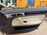 Volkswagen Touareg 3.0 V6 TDI Tiptronic - - Volkswagen Touareg aus 2009: TDI
