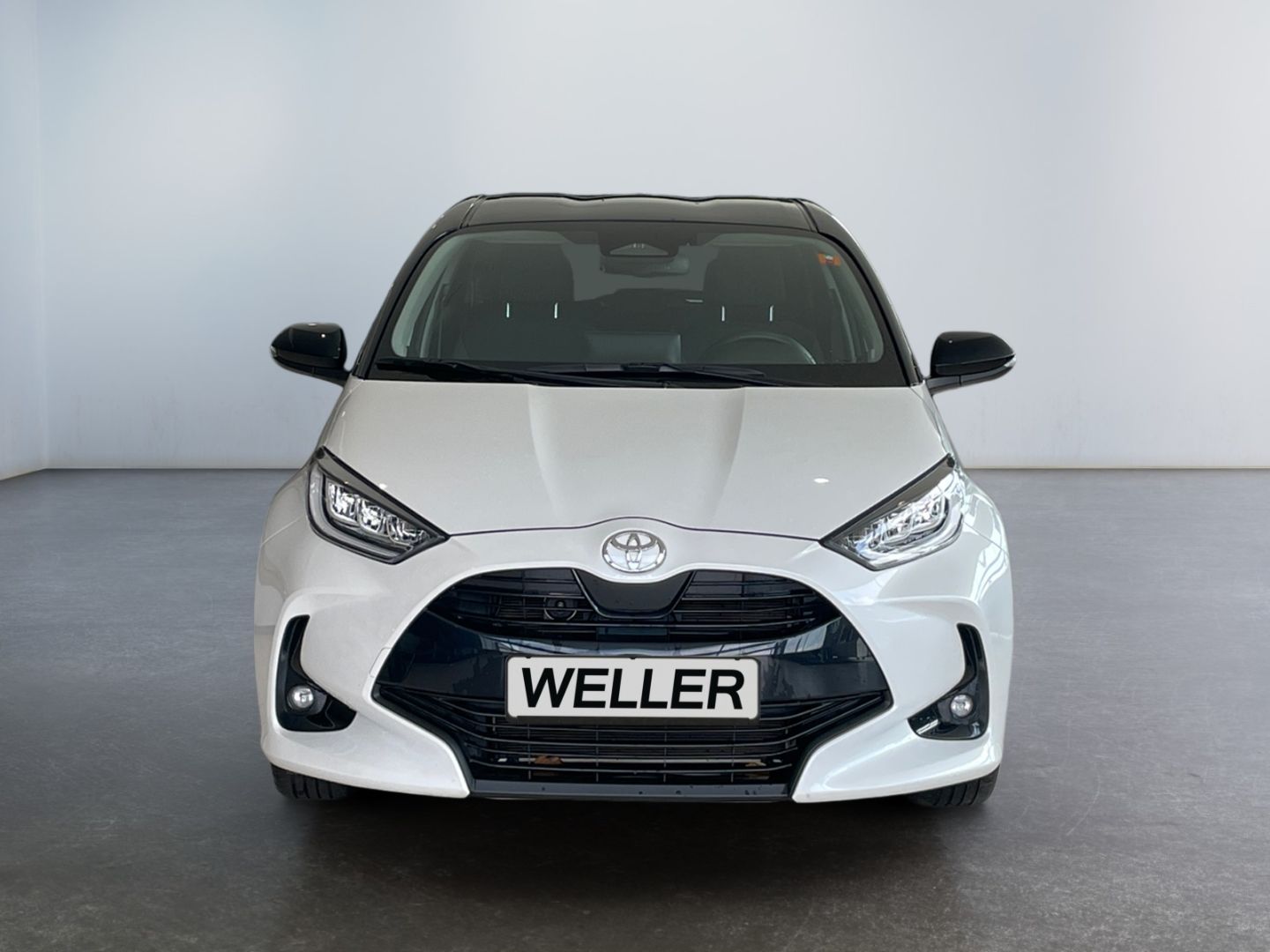 Toyota Yaris Hybrid 1.5 Black&White *ACC*CAM*SHZ*CarPla imagem 2
