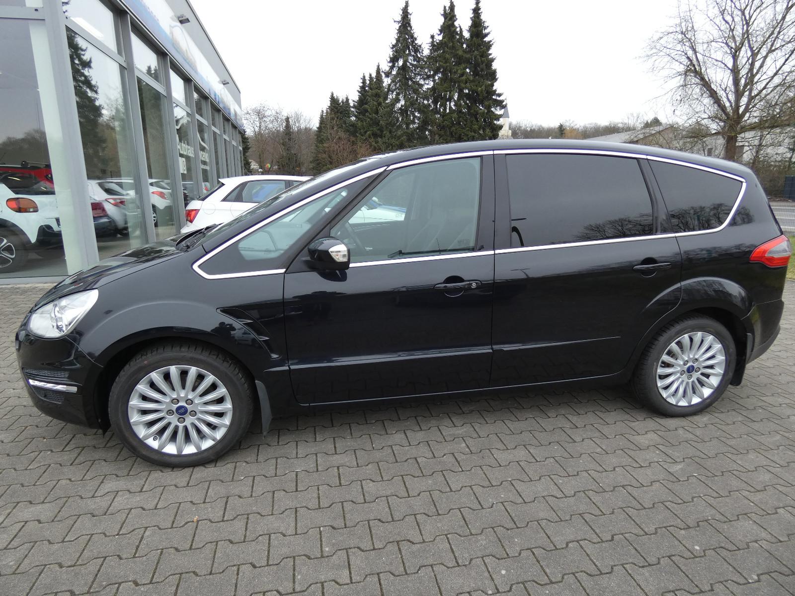 Ford S-Max Titanium*AUTOMATI*7-SITZER*XENON*PANORAMA*