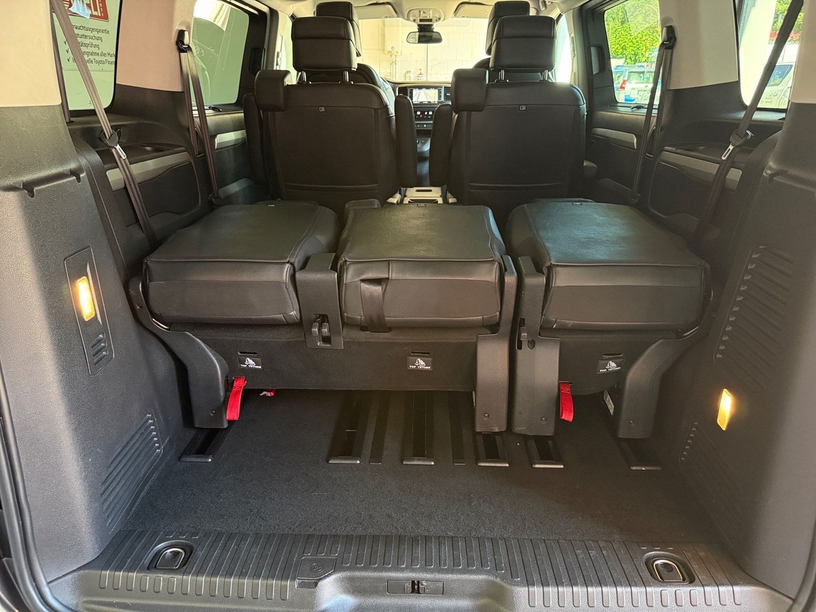 Fahrzeugabbildung Toyota Proace Verso 2.0 D-4D L1 Executive Pano,Kam.,AHK