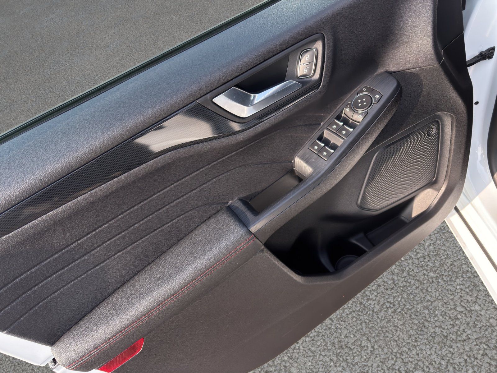 Fahrzeugabbildung Ford Kuga 2.5 PHEV Plug-In Hybrid ST-Line