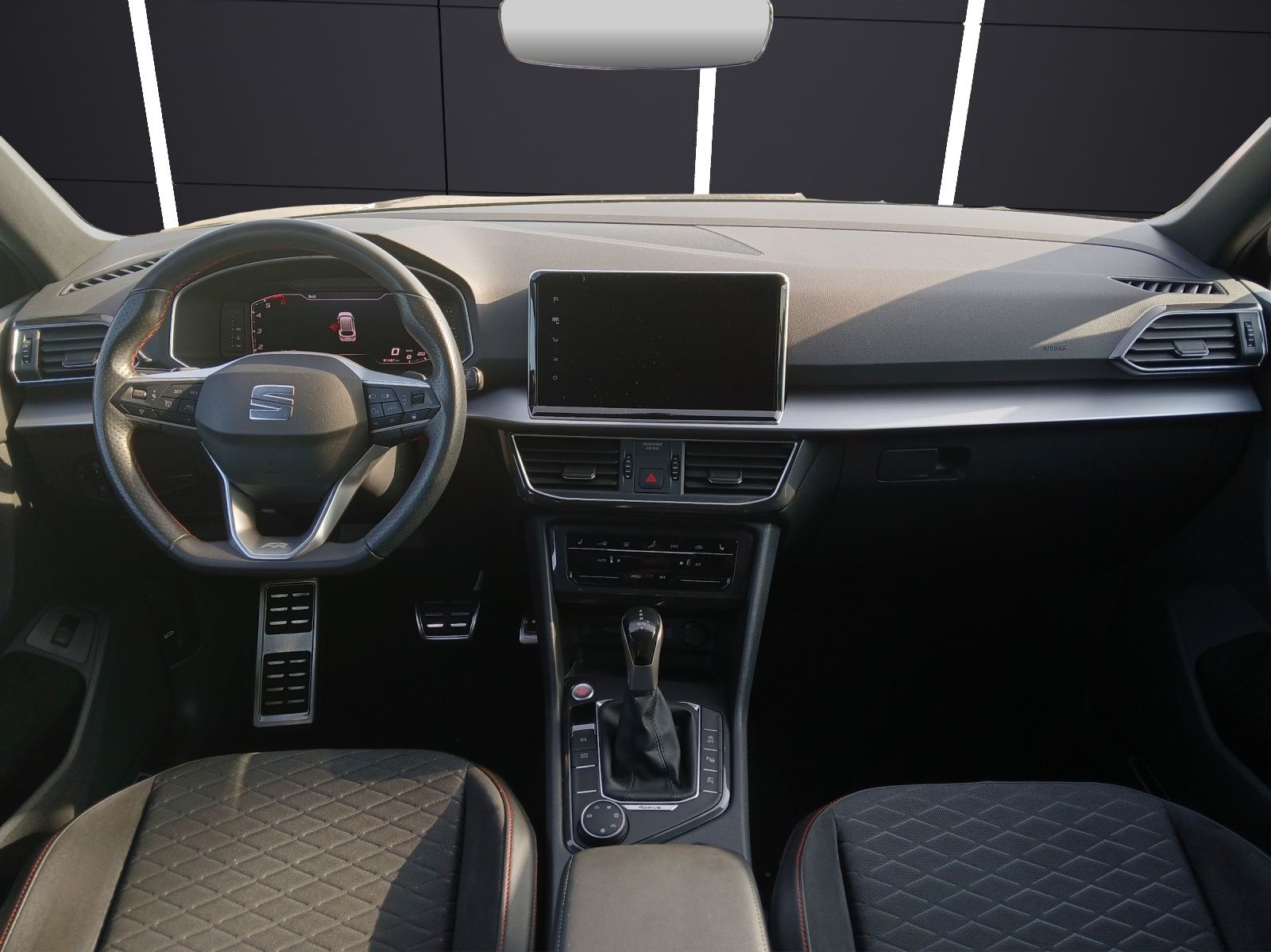 Fahrzeugabbildung SEAT Tarraco TDI FR-Line DSG 4Drive LED AHK Navi AID
