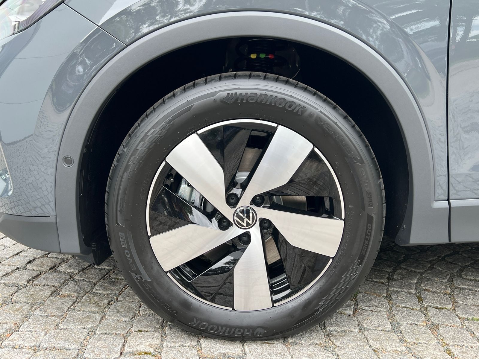Fahrzeugabbildung Volkswagen Tiguan Elegance 2.0 TDI DSG *AHK, IQ.Light, 18'-