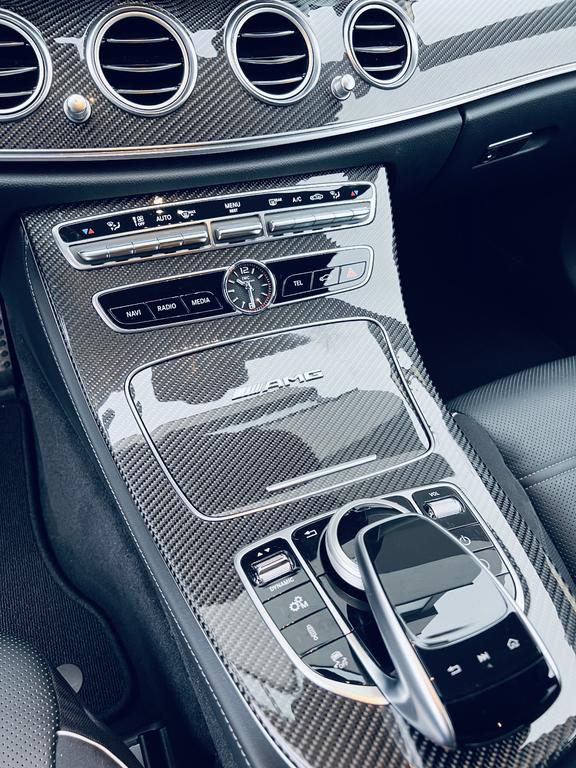 Mercedes-Benz E 63 AMG