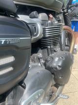 Triumph Street Twin 900 - Offers