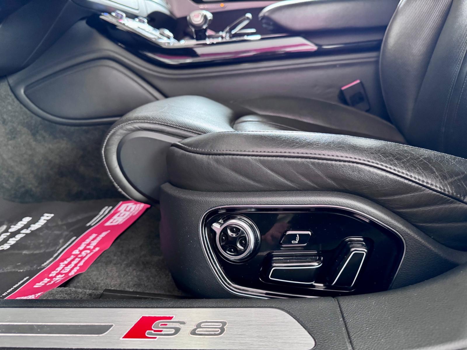 AUDI S8 - 4.0 - 519 ch - CARNET ENTRETIEN - CERAMIQUE AV AR