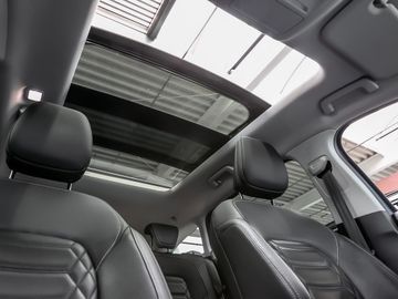Ford Focus Turnier 1.0 Active Vignale Family-Paket