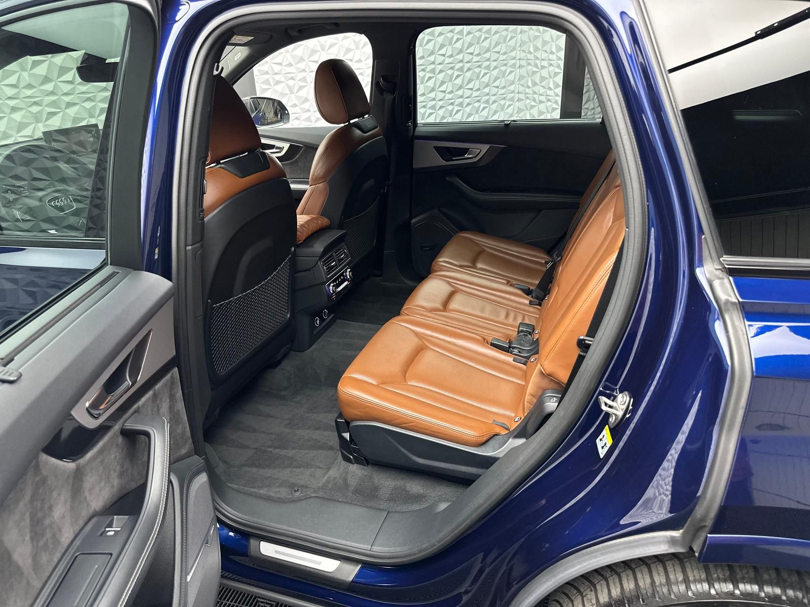 Fahrzeugabbildung Audi Q7 SQ7 50 TDI S-LINE/MATRIX/ACC/LUFT/STHZ/NIGHT