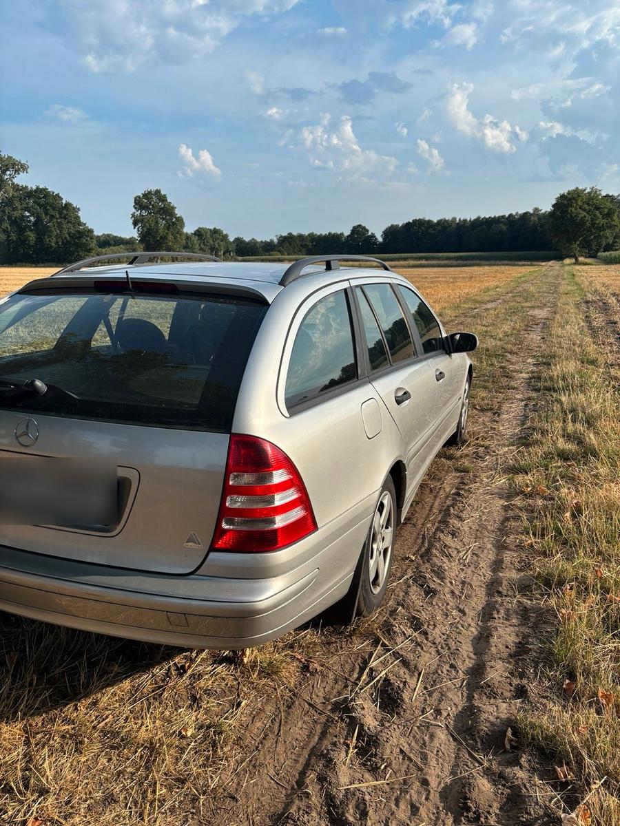 Mercedes-Benz C180 2004 — photo 5
