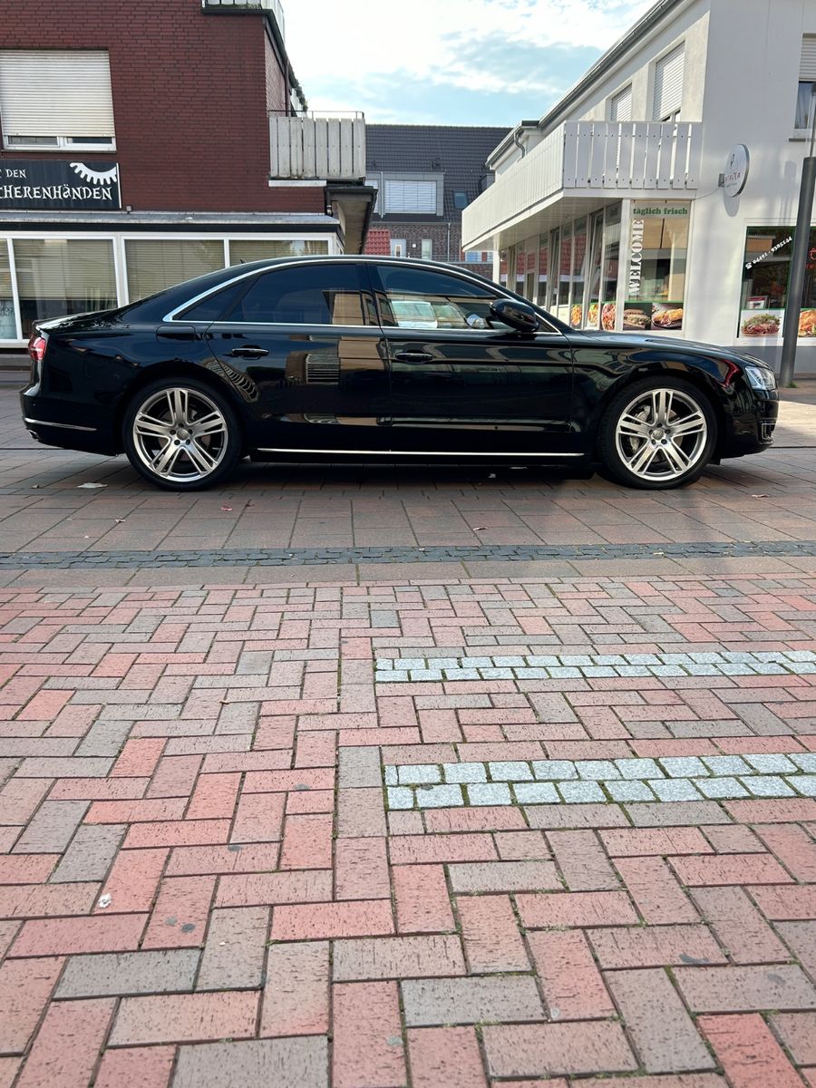 AUDI A8 3.0 TDI tiptronic quattro - VOLL TÜV NEU