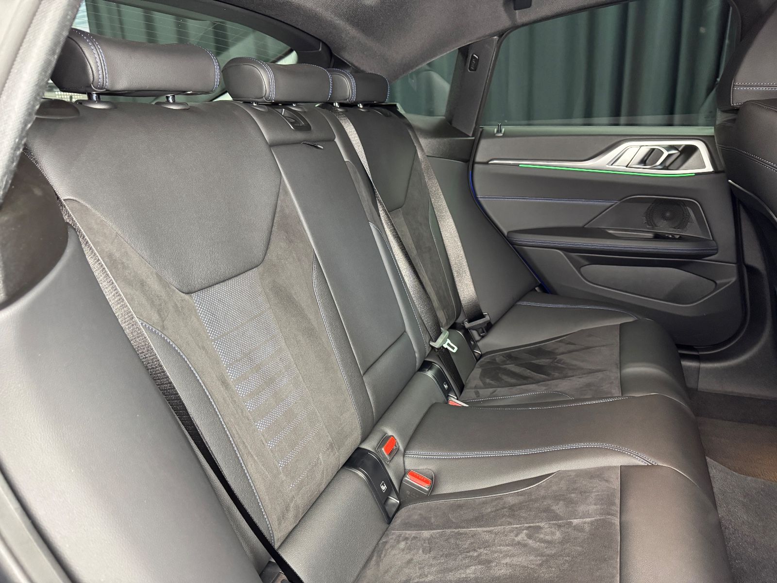 Fahrzeugabbildung BMW 420d Gran Coupe xDrive M SPORT|CURVED|ACC|