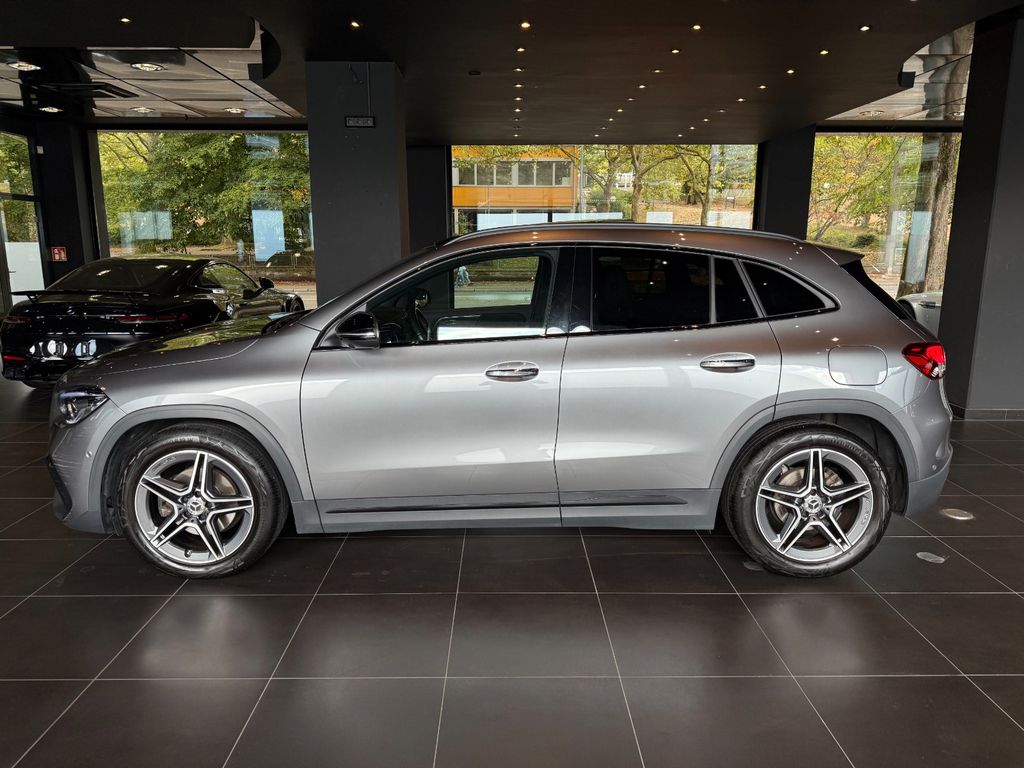Image of Mercedes-Benz GLA 200