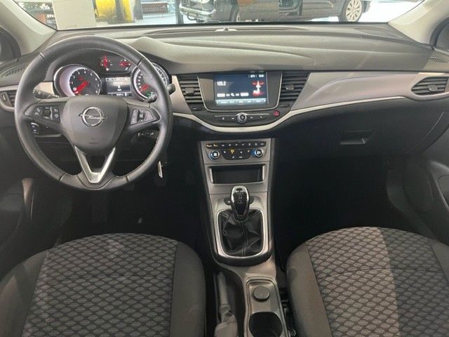 Fahrzeugabbildung Opel Astra Lim. 1.0 EDITION NAVI/PDC/WINTER/NEBEL/LED