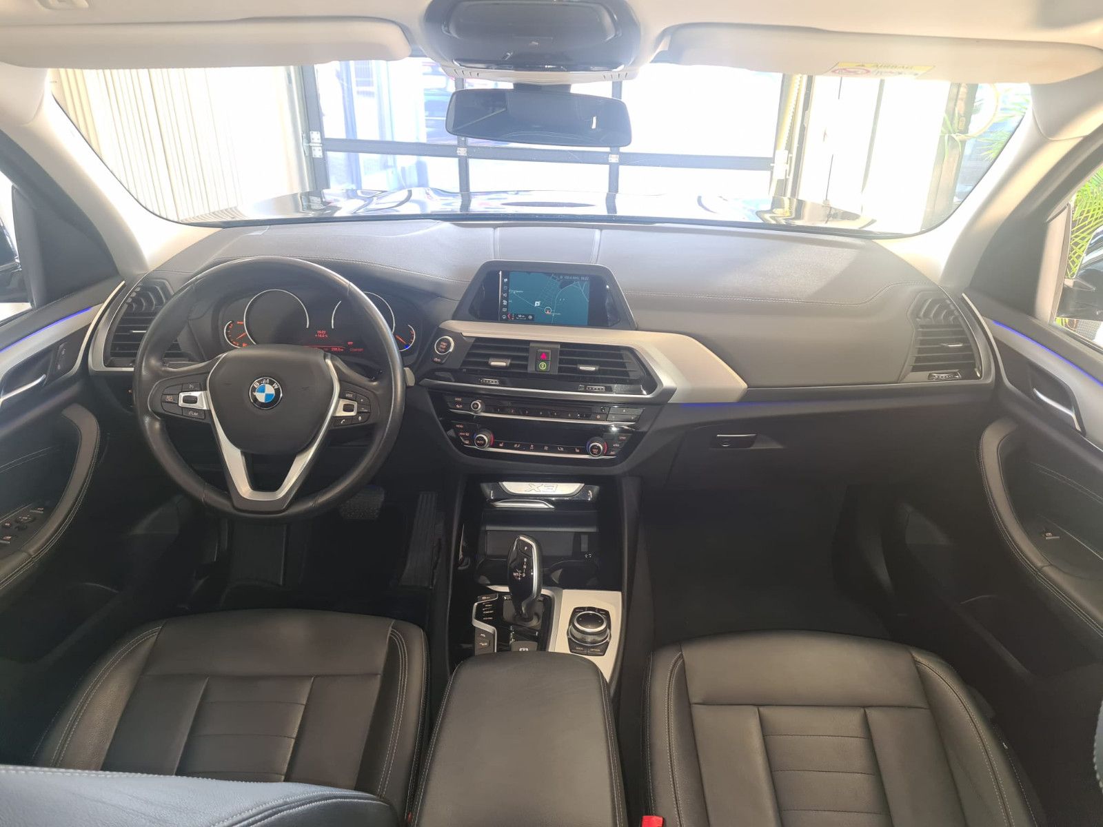 Fahrzeugabbildung BMW X3 xDrive 20 d Luxury Line/LED/NAVI/AHK/1.HAND