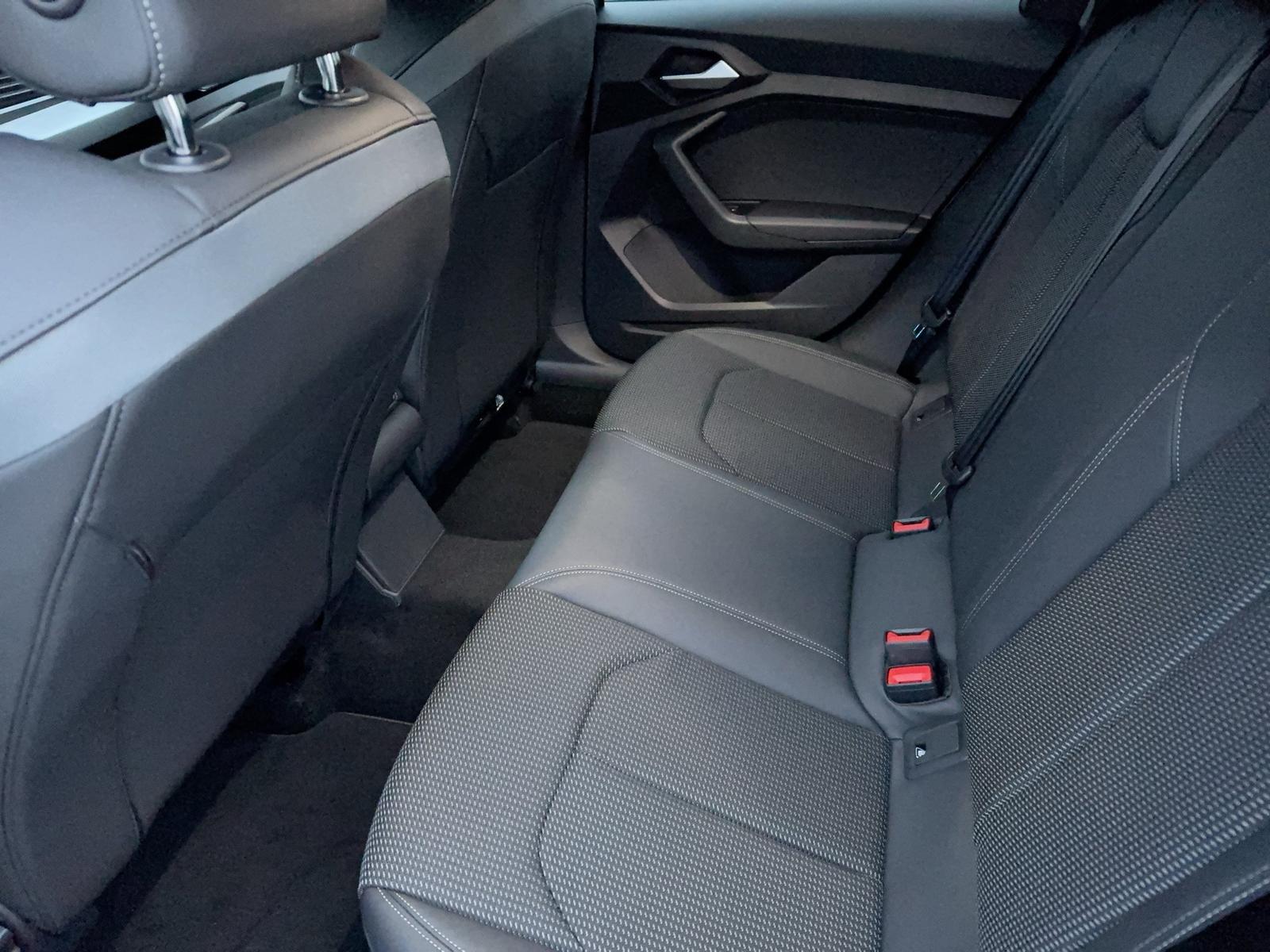 Audi A1 Sportback S line 40 TFSI 152(207) S tronic Ca, миниатюра 11