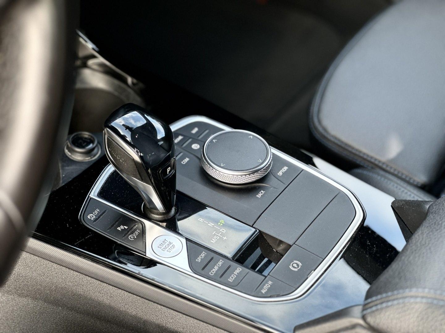 BMW 118 d Hatch M Sport HiFi DAB LED WLAN Tempomat, миниатюра 11