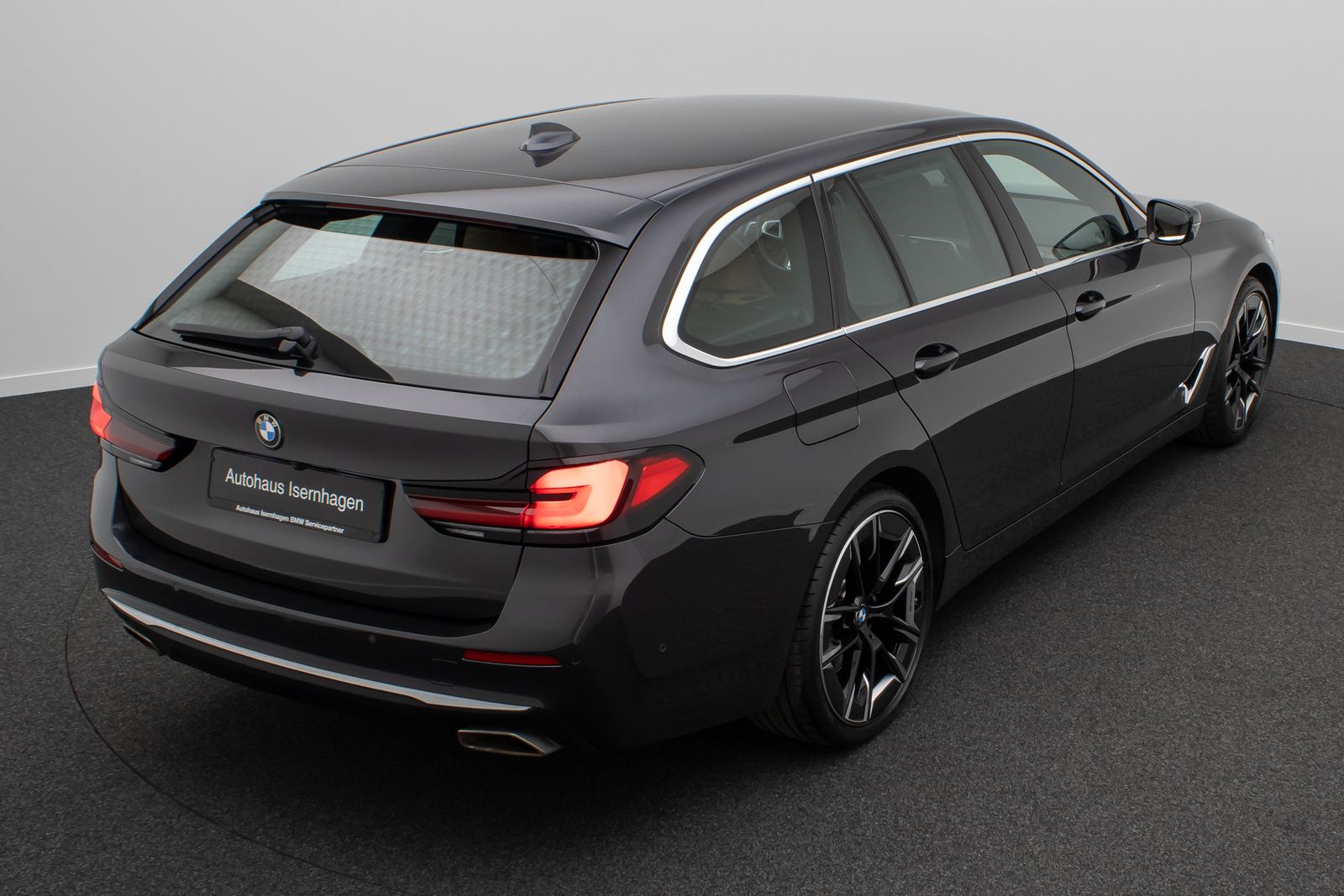 Fahrzeugabbildung BMW 540d  xD LuxuryLine Kamera Laser HUD DAB HiFi 20