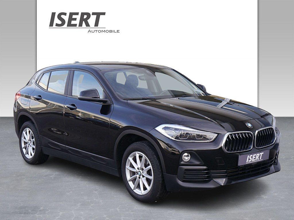 BMW X2 xDrive20d A. +AHK+PANODACH+NAVI+SHZ+LED+PDC