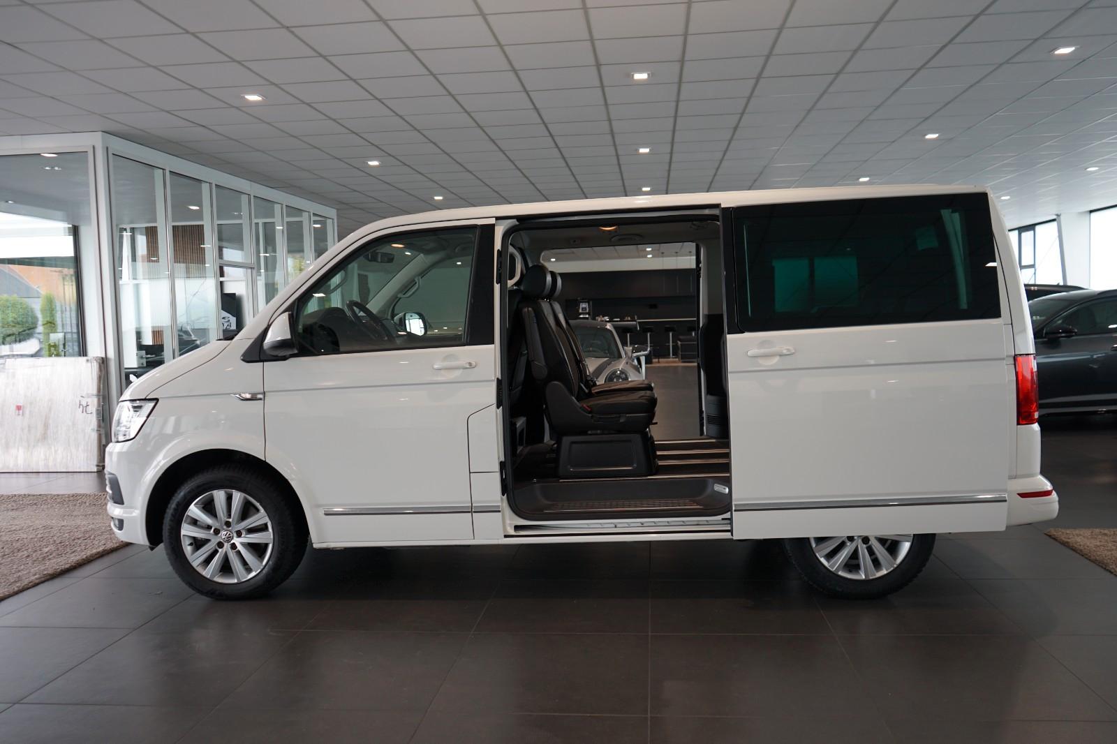 Volkswagen T6 Multivan Generation Six | 2 Schiebetüren