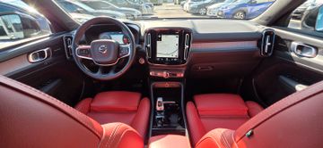 Volvo XC40 - 1