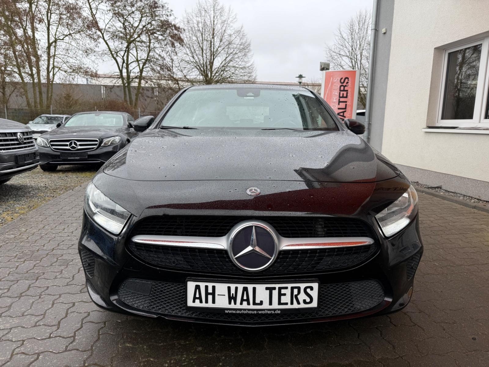 Mercedes-Benz A 180d Progressive=Automatik-Leder-Navi-Carplay=