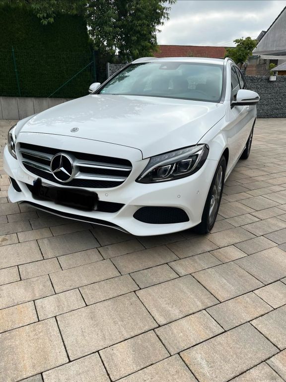 Image of Mercedes-Benz C 220