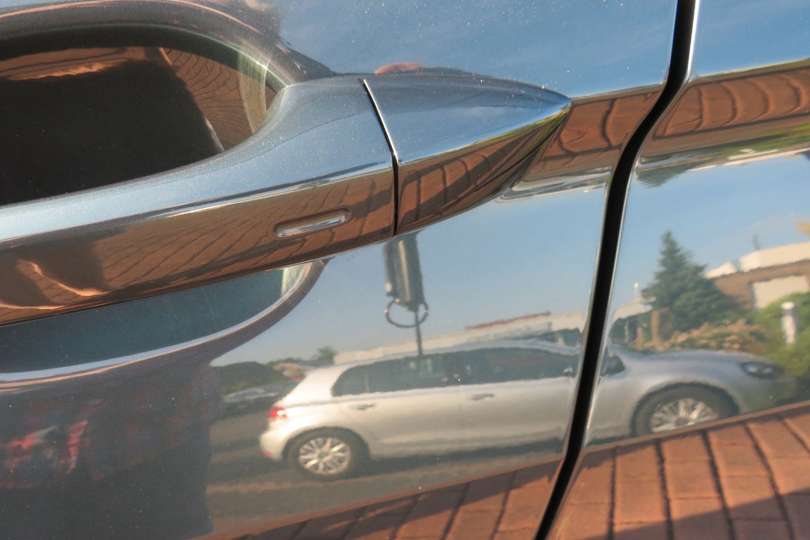Fahrzeugabbildung SEAT Tarraco Xcellence PANO 7S ACC NAVI LEDER  LED