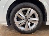 Volkswagen Golf VIII Lim. Life 2.0TDI DSG/ACC/SHZ/PDC/SPORT - Volkswagen Golf: V Sport TDI