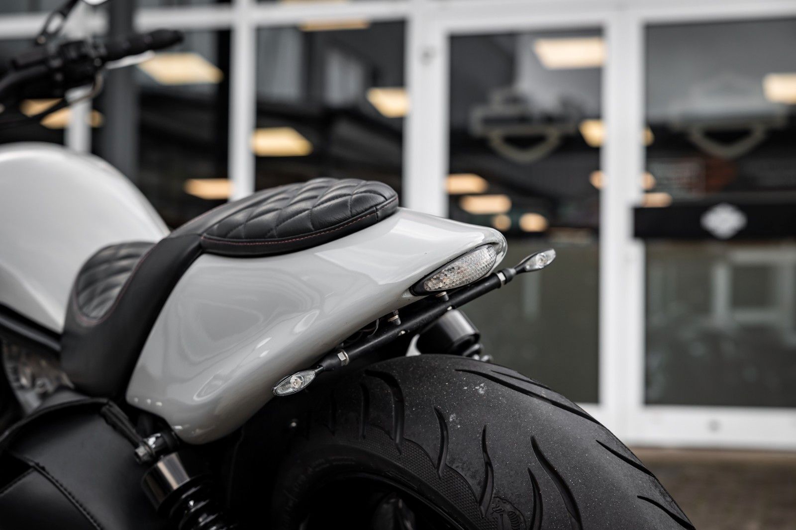 Fahrzeugabbildung Harley-Davidson VRSCR STREET ROD - KESSTECH -