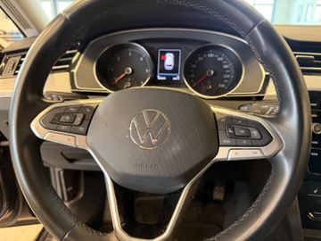 Volkswagen Passat Variant - 11