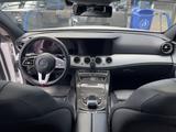 Mercedes-Benz E 220 d Autom. - - Mercedes-Benz E-Class: Taxi