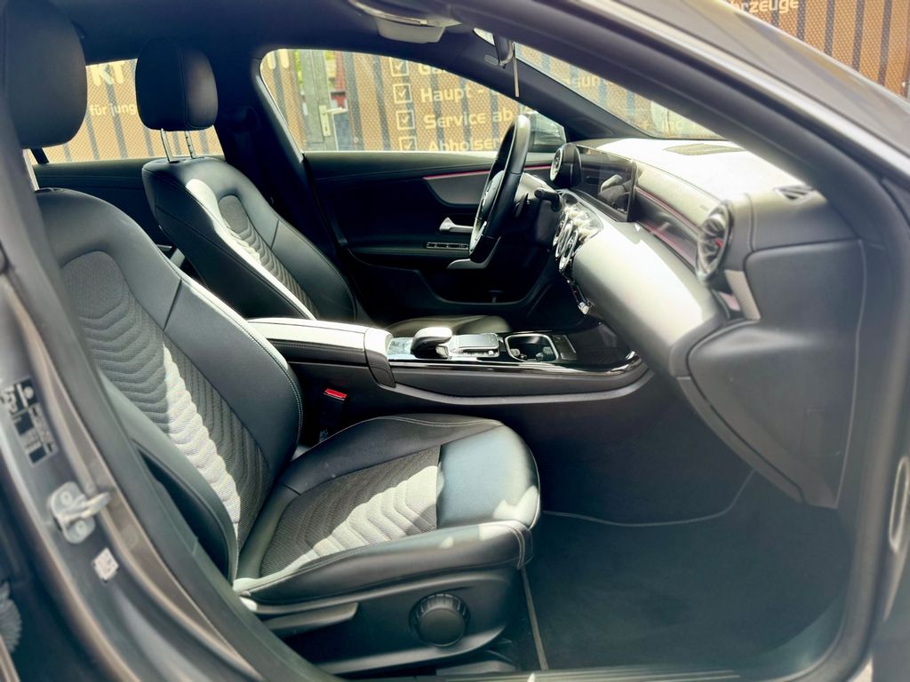 Mercedes-Benz CLA 180 Shooting Brake CLA 180 SB 7G-DCT LED+RKam+Navi+Parkass.+Shz. – Ansicht 24