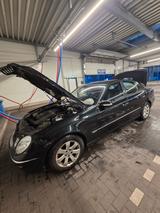 Mercedes-Benz E 200 KOMPRESSOR - Mercedes-Benz 200 in Hamburg