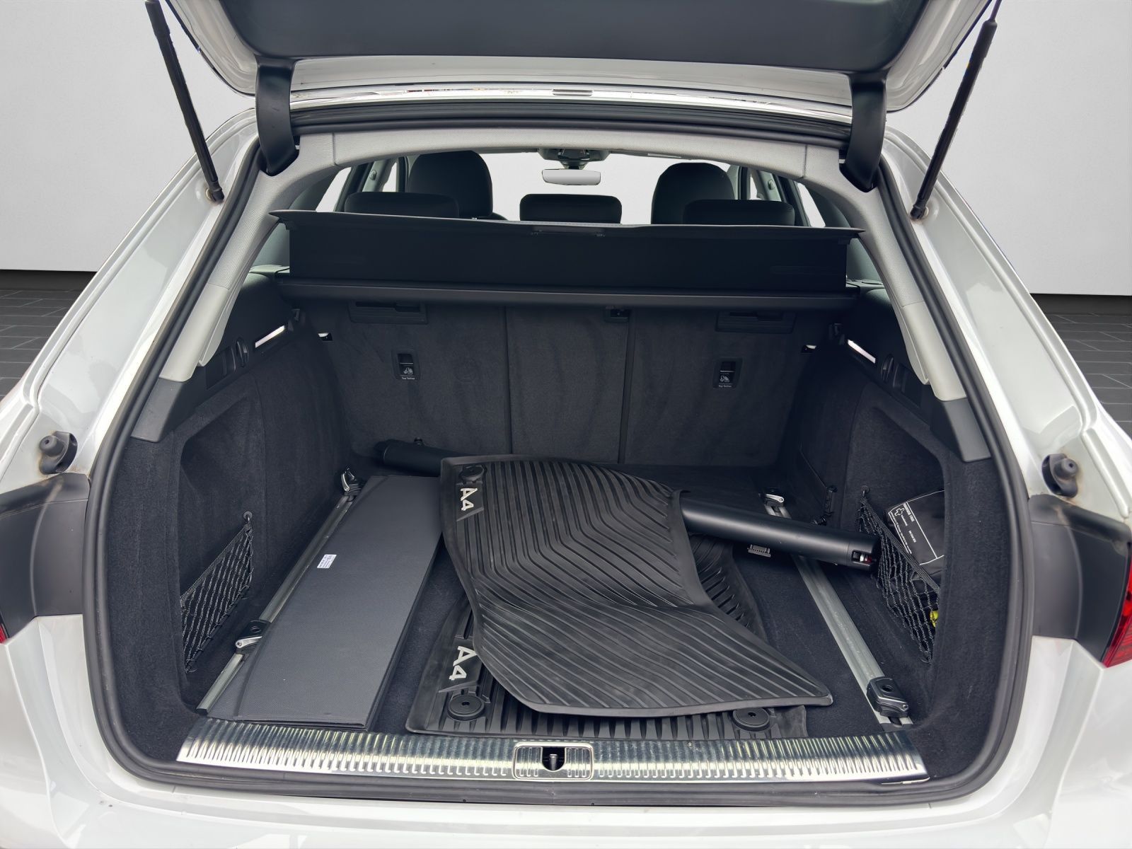 Audi A4 - Bild 16