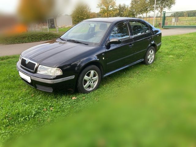 Skoda Octavia 1,6 Benziner