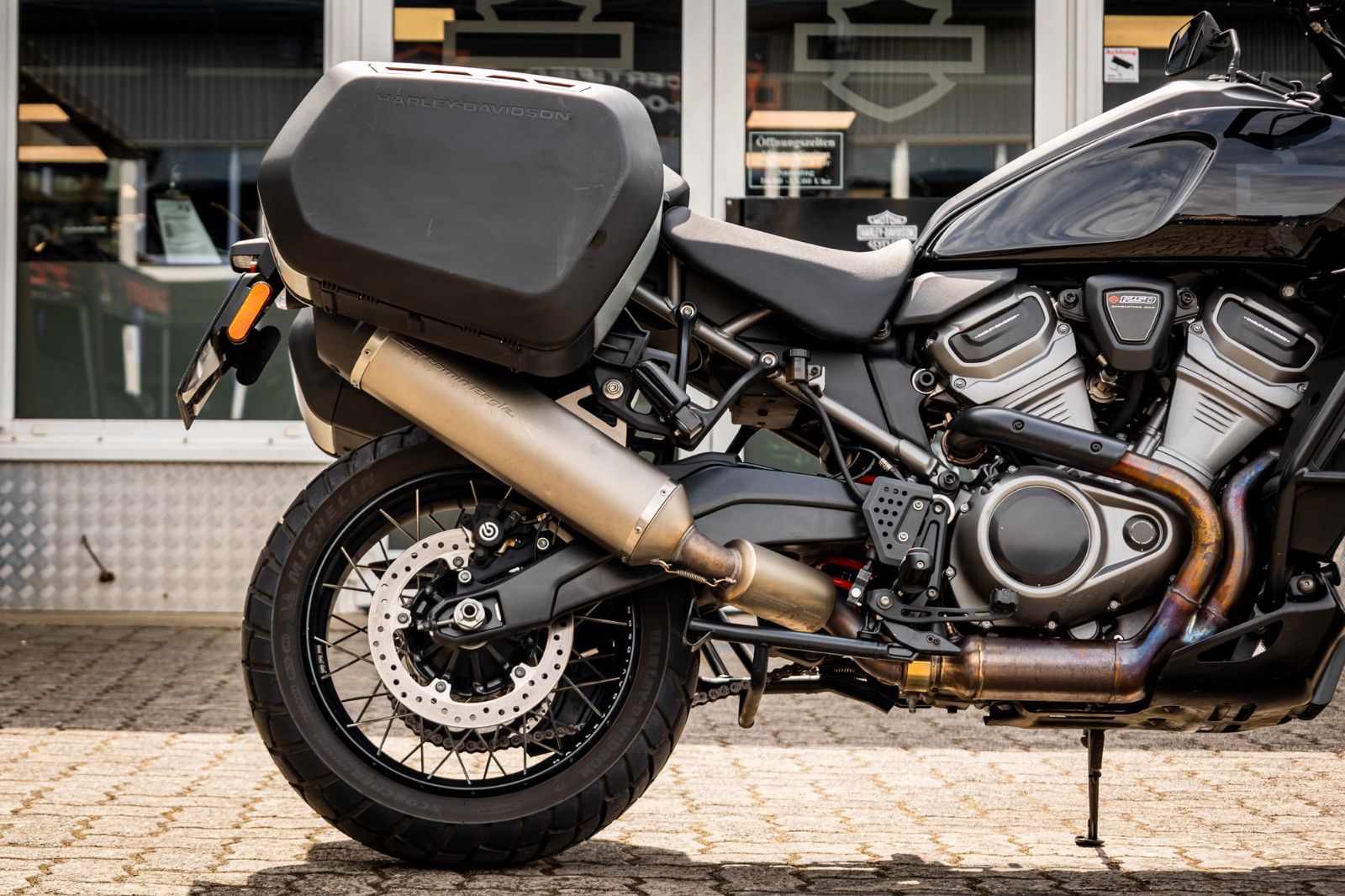 Fahrzeugabbildung Harley-Davidson RA1250S Pan America Special - Screamin Eagle