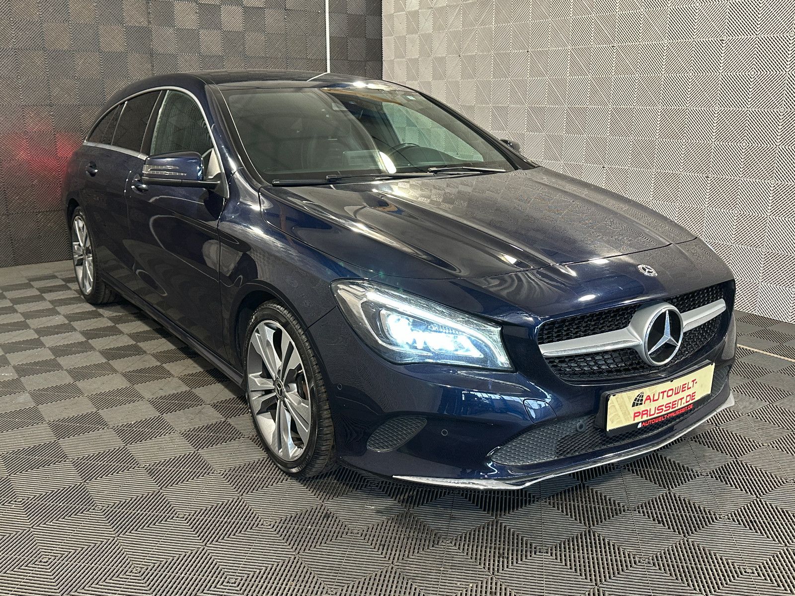 MERCEDES-BENZ CLA 200 SB*URBAN*LED-AHK-SP.SZ-S.HZ-TEMPOMAT-PDC