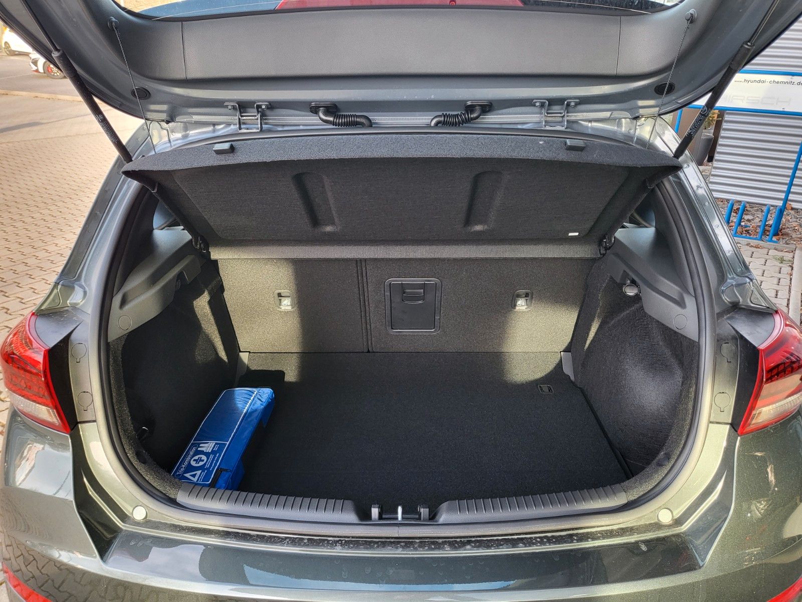Fahrzeugabbildung Hyundai i30 FL 1.5 TGDI DCT (48V) TREND NAVI LED KOMFORT