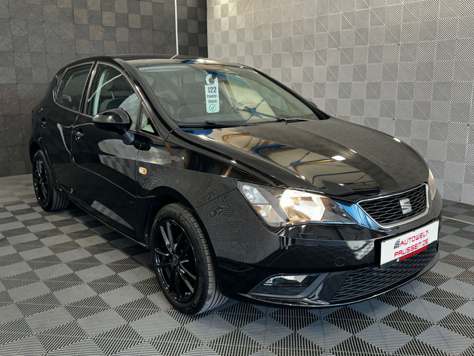 Gebrauchtwagen Seat Ibiza Ibiza*Style*PDC V+H-SHZ-BT-METALLIC-TOUCH-LM 15" in Horb am Neckar