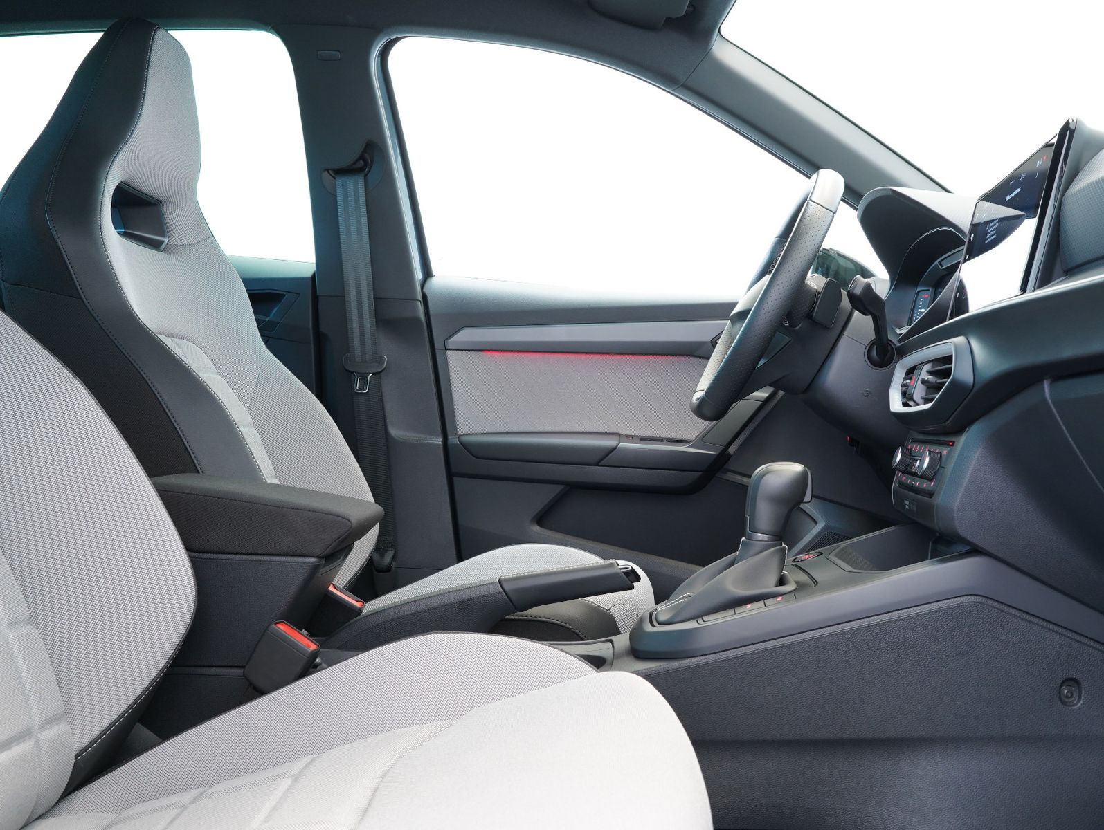 Fahrzeugabbildung SEAT Arona 1.5 TSI 110 kW FR Black Edition