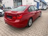 BMW 316 Baureihe 3 Lim. Sport Line - BMW 316 aus 2012