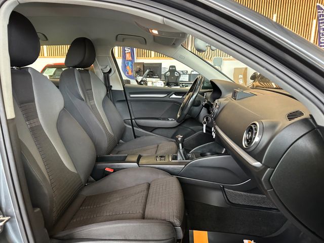 Audi A3 Sportback ambition*2. Hand*Klima*SHZ*PDC*