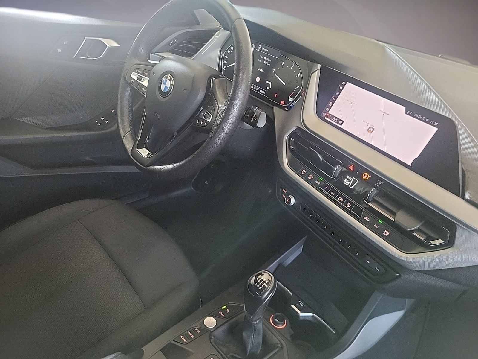 BMW 118 d Advantage 150PS*NAVI*PDC*Tempomat imagem 3