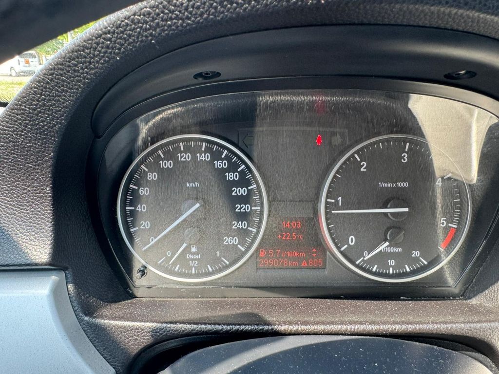 BMW 318 27