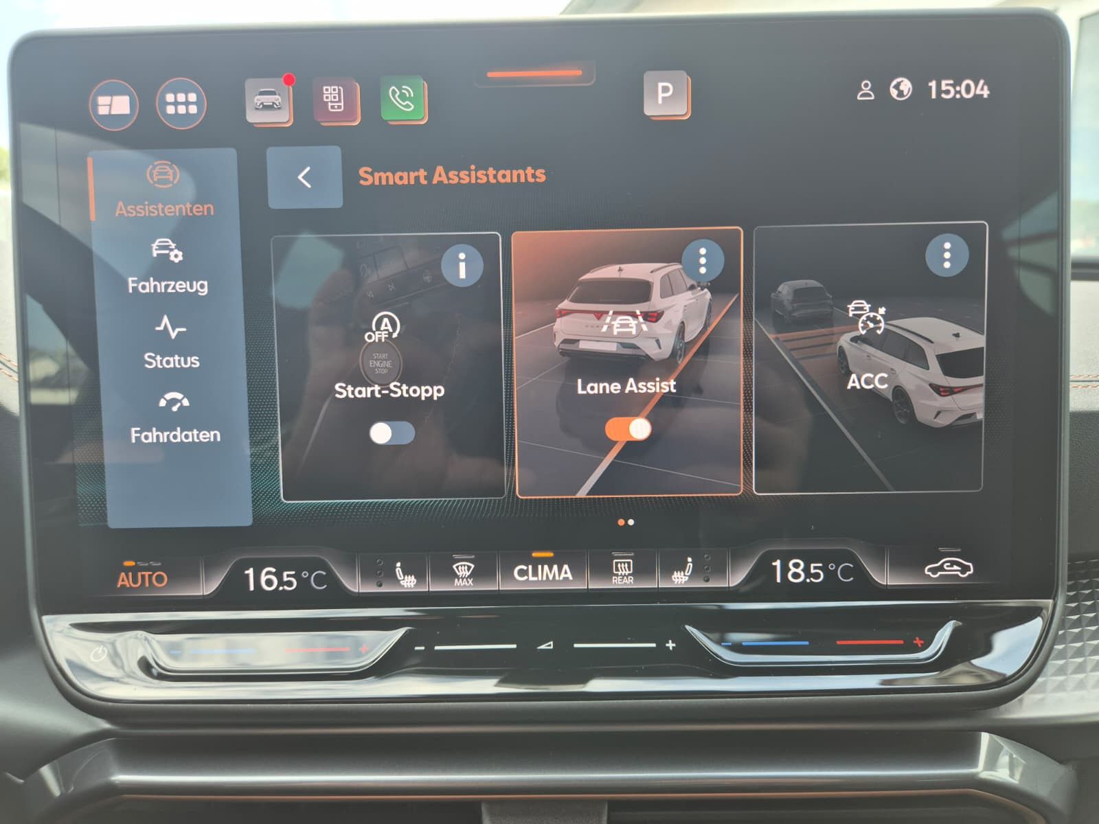 Fahrzeugabbildung CUPRA Leon 1.5 eTSI DSG AHK*DYNAMICA*EDGE*LED*5JGARAN.
